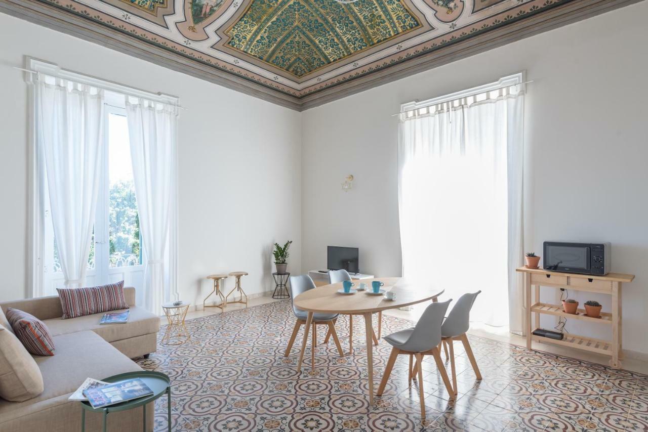 Darsena Apartments By Wonderful Italy 시라쿠사 외부 사진