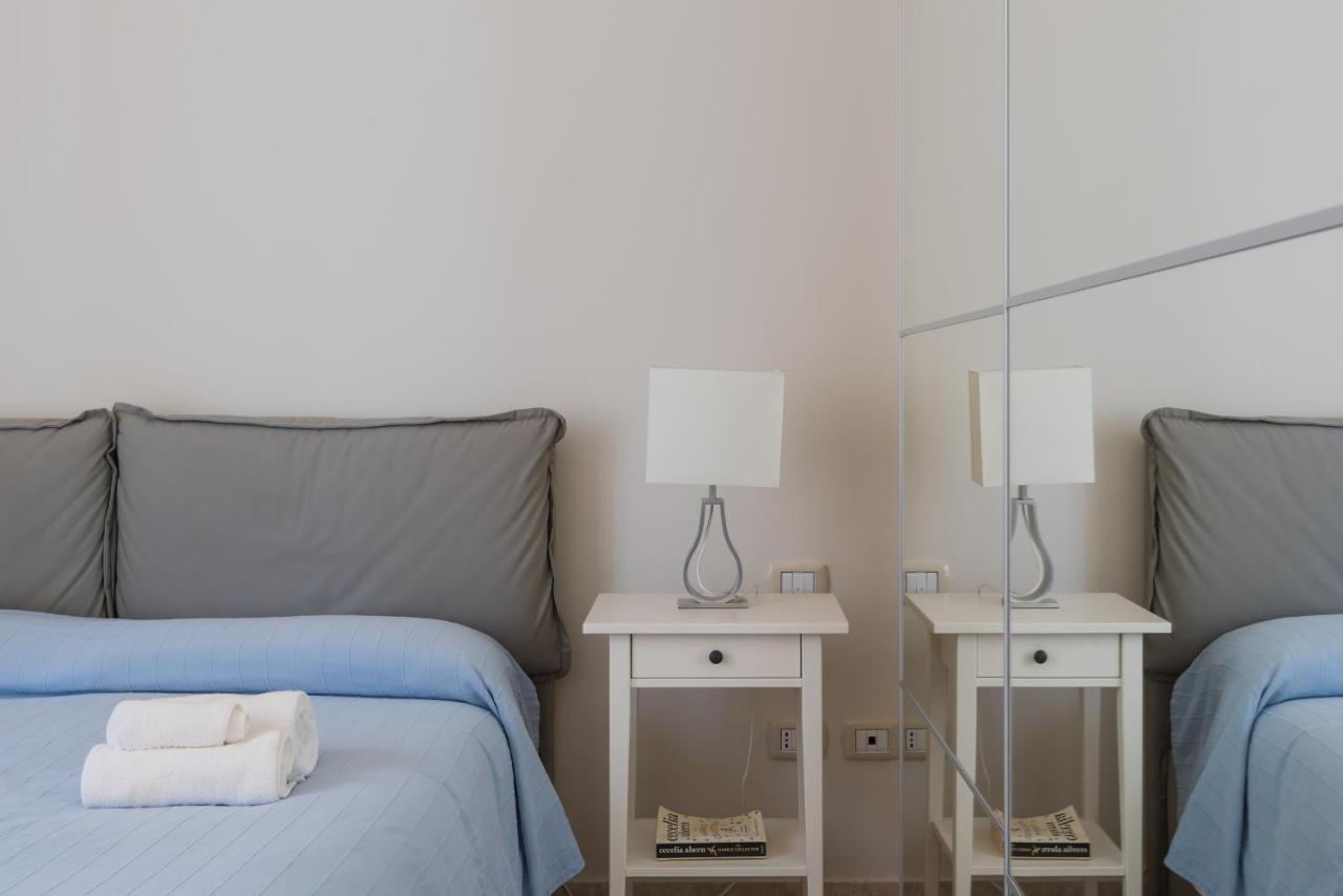 Darsena Apartments By Wonderful Italy 시라쿠사 외부 사진